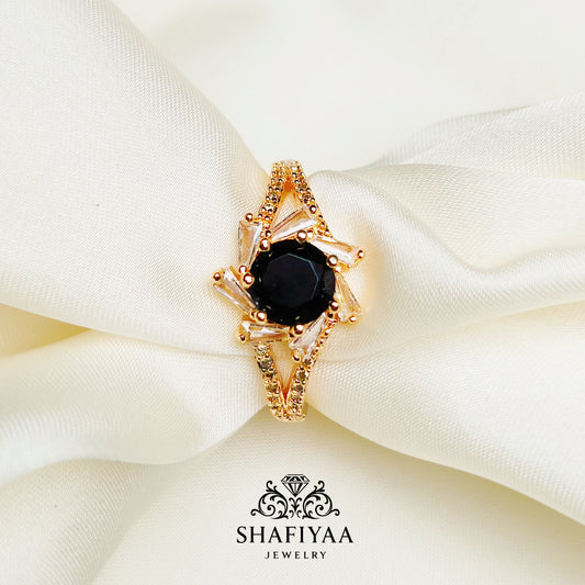 Royal Solitaire Statement Ring (black)