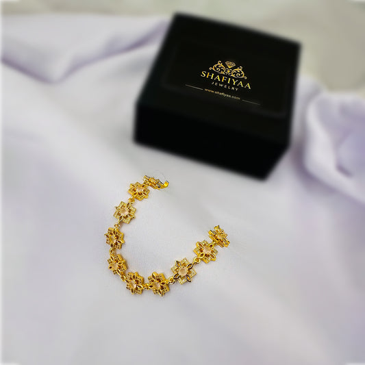 Pearl-Centered Floral Gold Bracelet