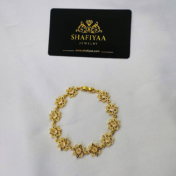 Pearl-Centered Floral Gold Bracelet