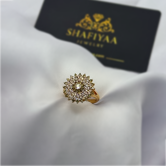 Luxury Halo Statement Ring (Light Green gold)